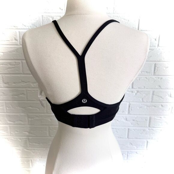 Lululemon Flow Y Adjustable Bra *Light Support Black Size 6 - Picture 2 of 5